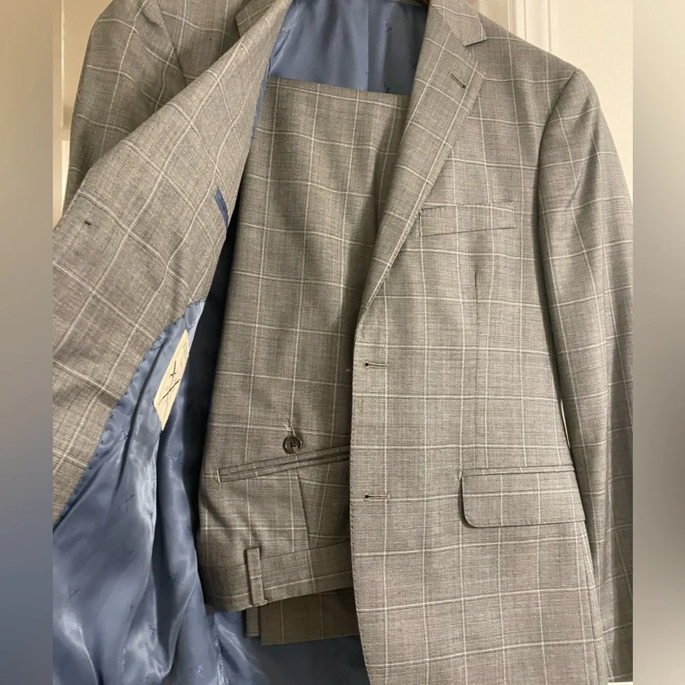 Gray Checkered Men's Suit and Pants - Picture 5 of 9